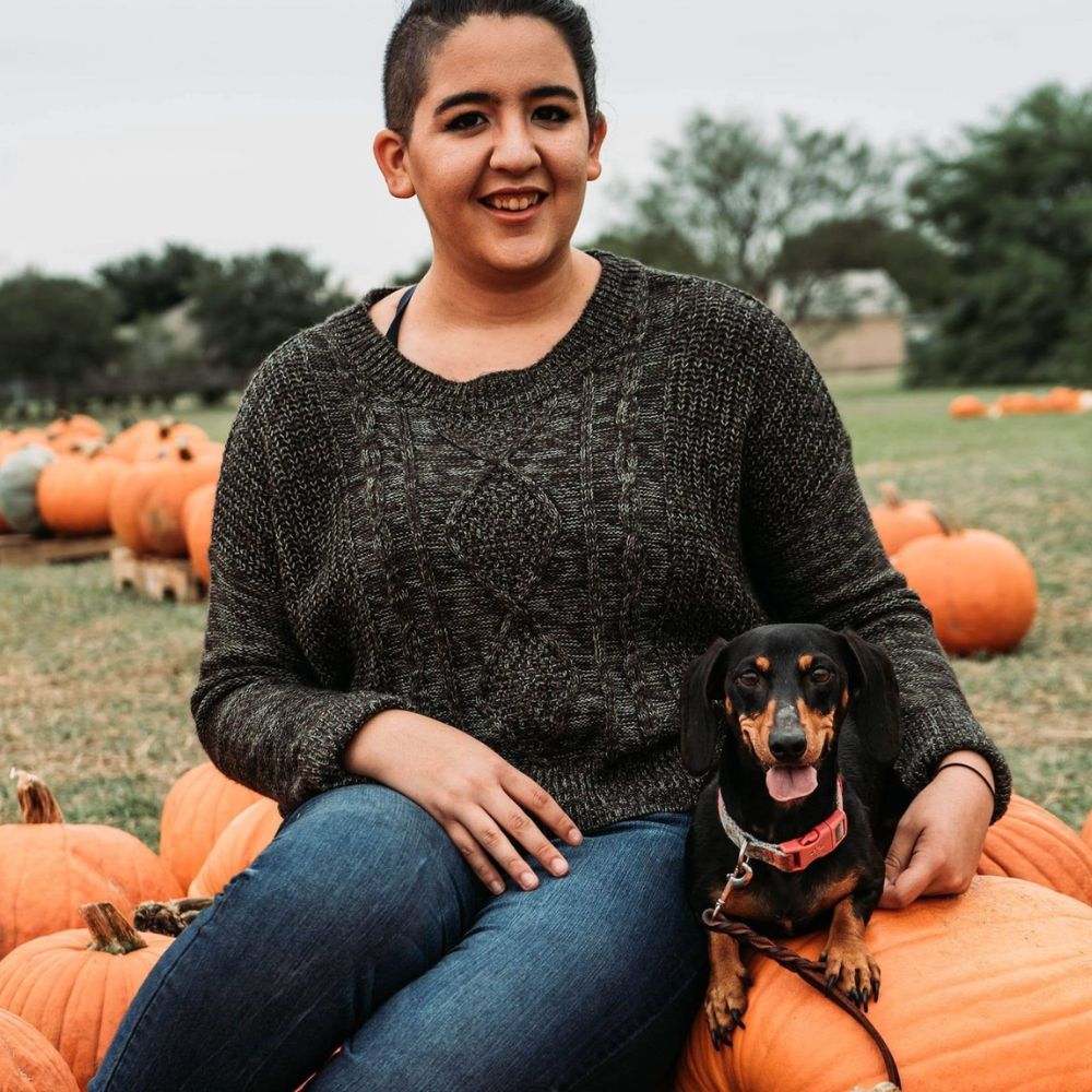 sara S dog walker lucky paws